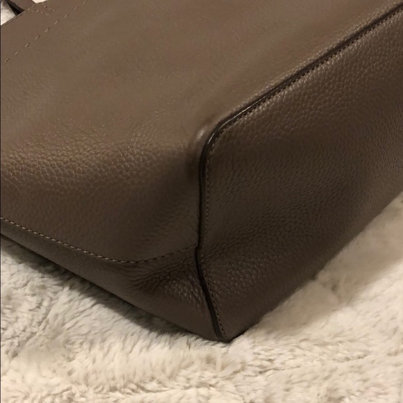 Tory Burch McGraw Tote Silver Maple - Picture 8 of 14